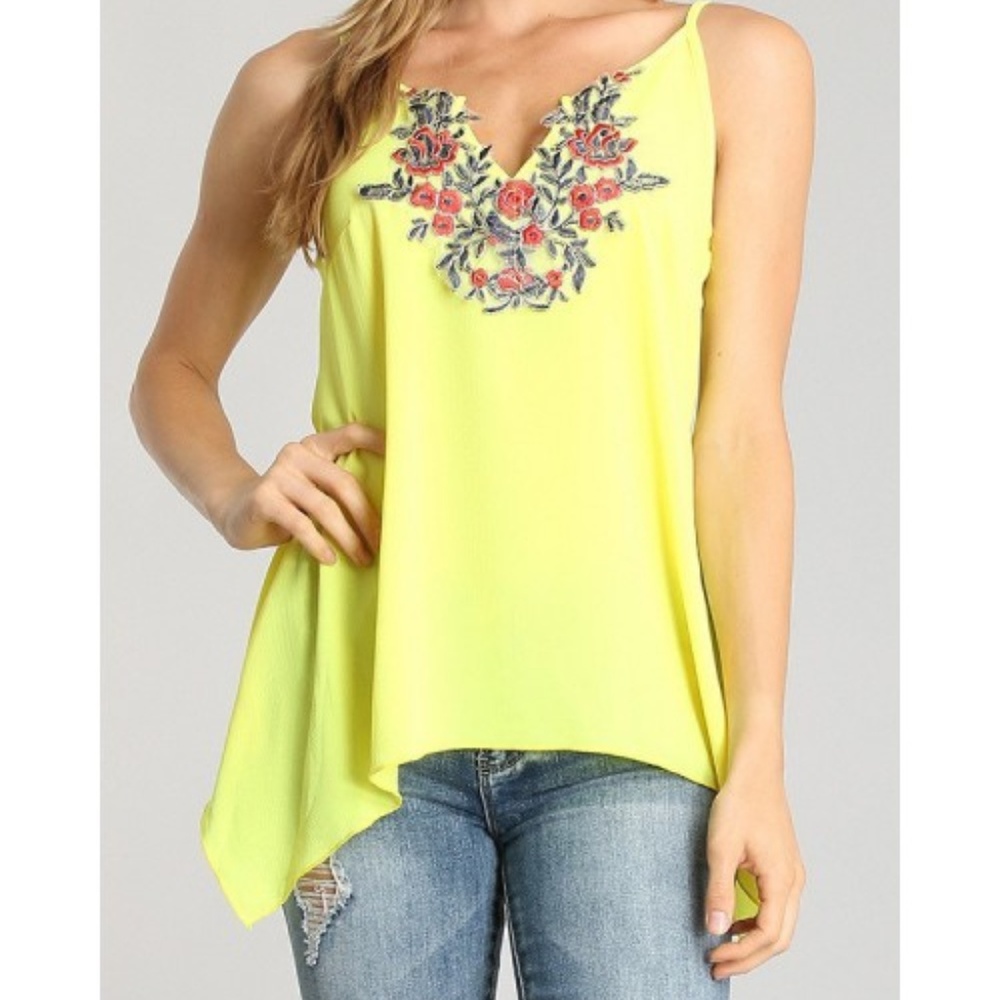 Sleeveless V Neck Floral Patch Top